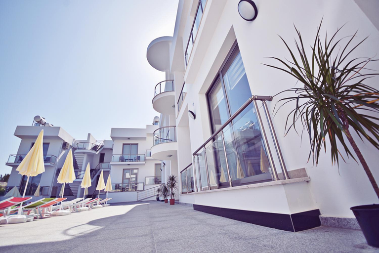 Exterior view 3, Metin Houses