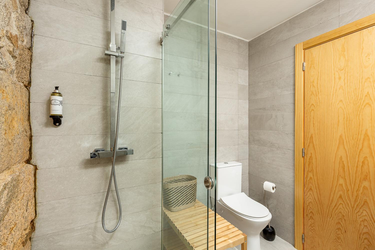 Bathroom 2, Your Opo Ribeira Apartments, Vila Nova de Gaia