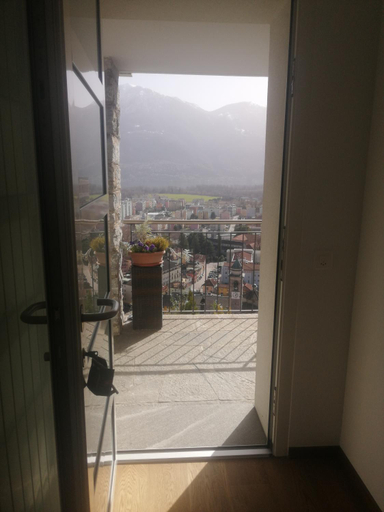 Others 5, Bell orizzonte, Locarno