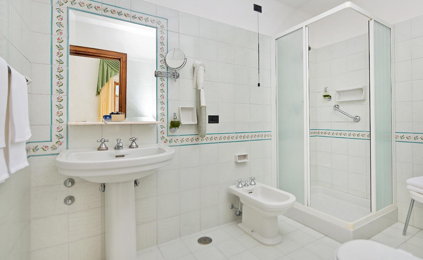 Bathroom 5, Tramonto d'Oro, Salerno