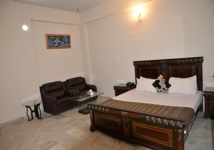 Bedroom 3, Step inn Guest House Sukkur, Sukkur
