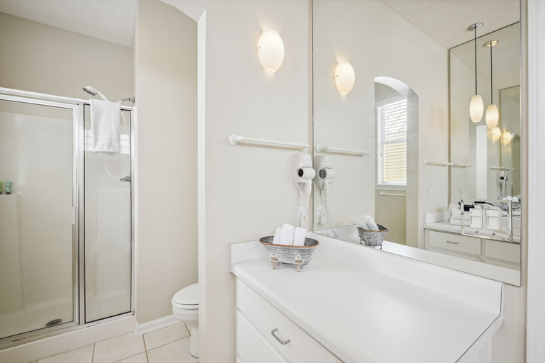 Bathroom 4, Mystic Marlin by Book That Condo, Bay