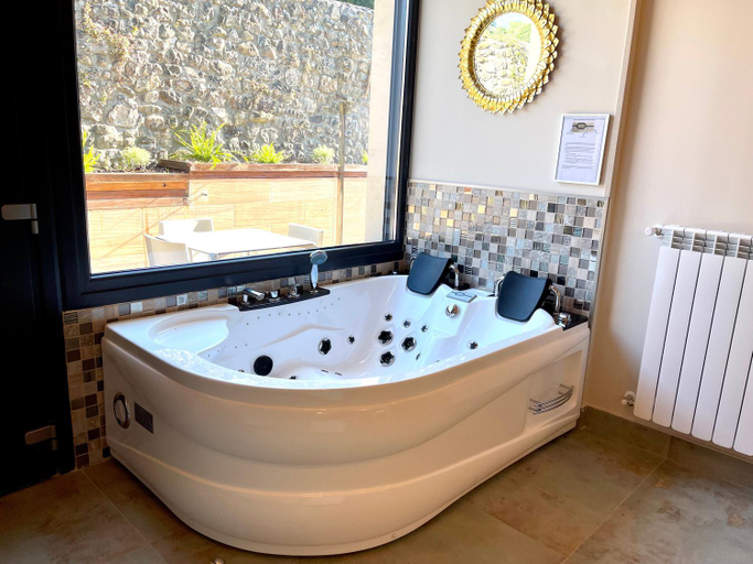 Bathroom 4, Hotel Suites Valles Pasiegos, Cantabria