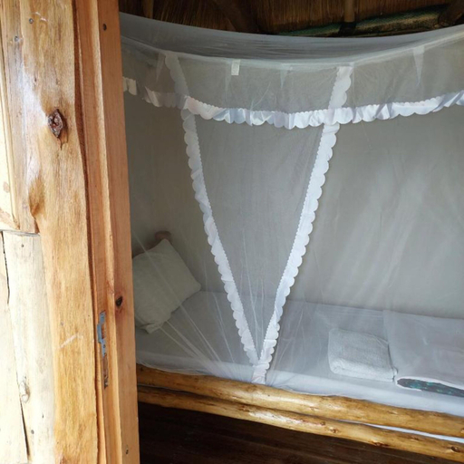 Room 3, Songbird Safari Lodge, Busongora