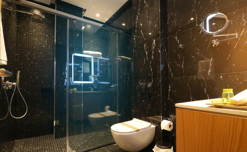 Bathroom 2, Nirvana Resort & Spa, Krujës