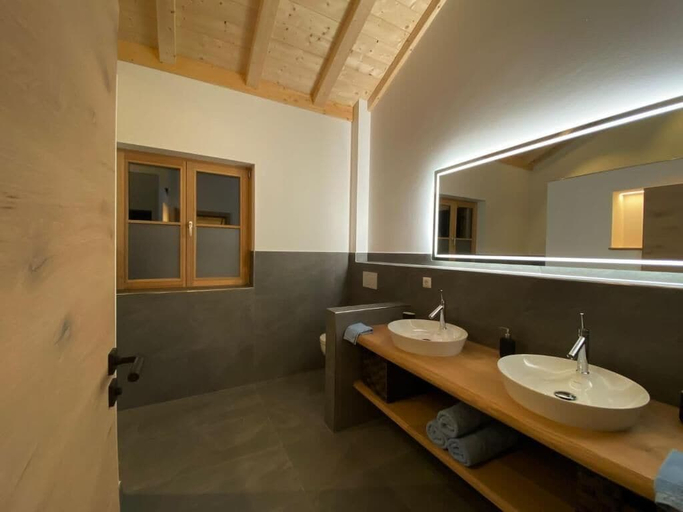 Bathroom 2, Chalet Dahoam, Garmisch-Partenkirchen