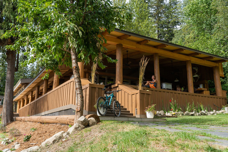 Exterior & Views 2, New Denver Lodge, Central Kootenay