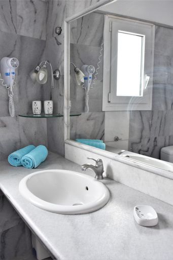 Bathroom 3, Bungalows Marina, South Aegean
