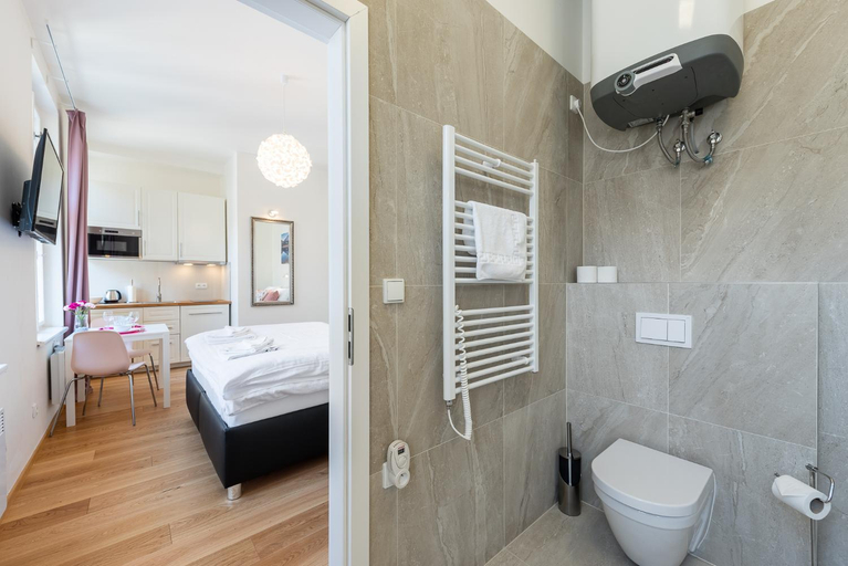 Bathroom 3, Tesnov Residence Apartments Near The Center - Easy Self Check in, Praha 7