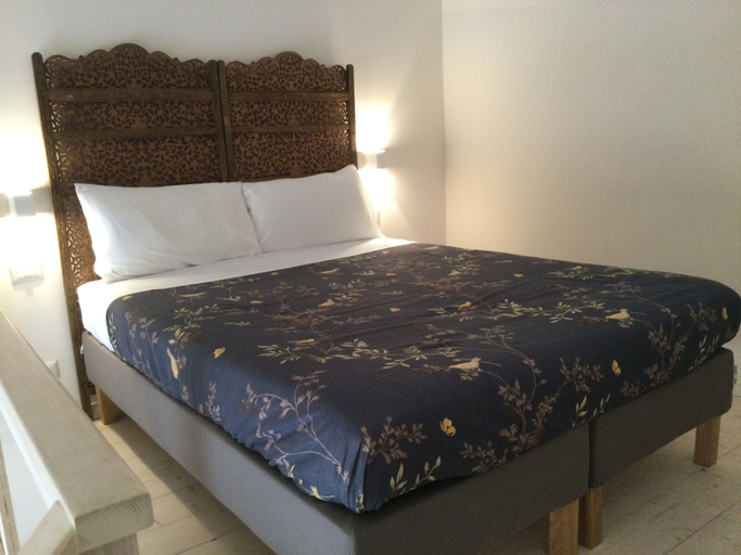 Bedroom 2, Piano Nobile, Napoli