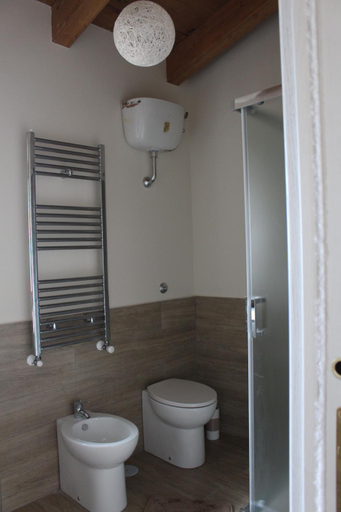 Bathroom 3, Dimora Igea b&b, Salerno