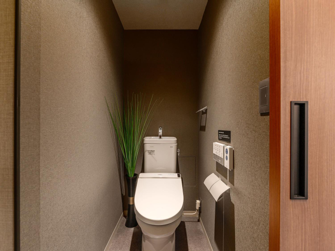 Bathroom 4