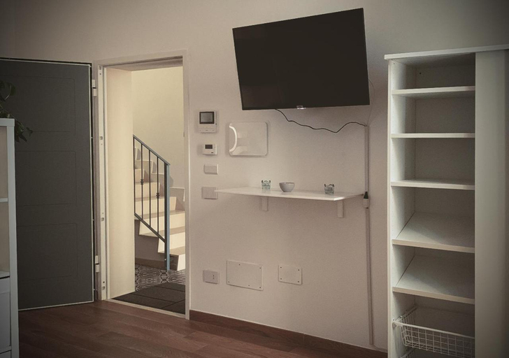 Bedroom 2, Satyria Apartments, Taranto