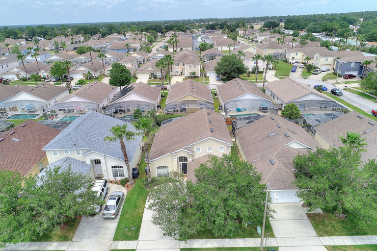 Exterior & Views 2, 2 Suites, 1 King, 5 Beds: Pool. Games Room #810, Polk