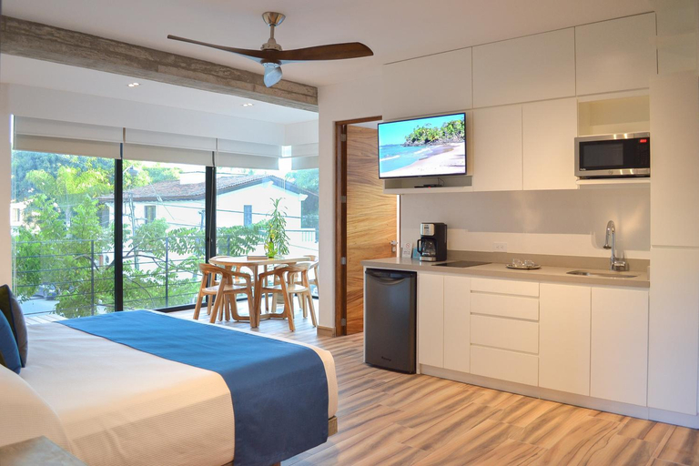 Others 5, Nereidas Lofts, Compostela