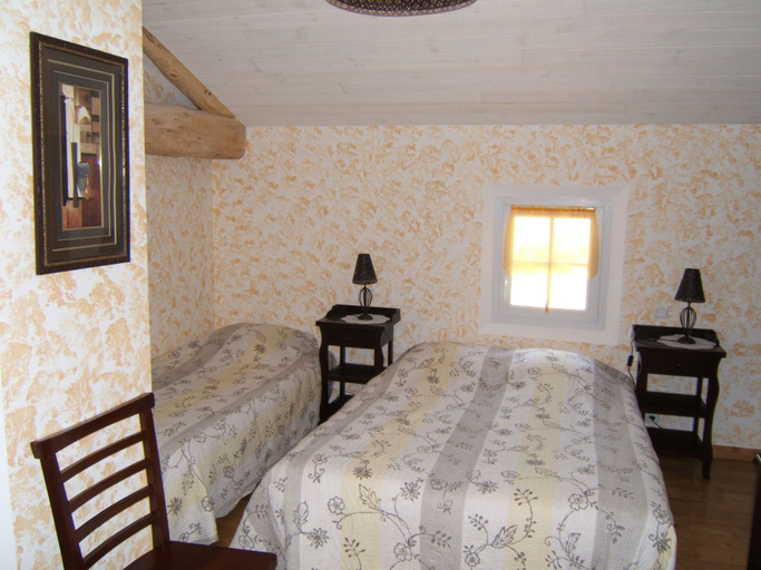 Bedroom 4, Chambres d'Hôtes Domaine d'En Baleux, Tarn