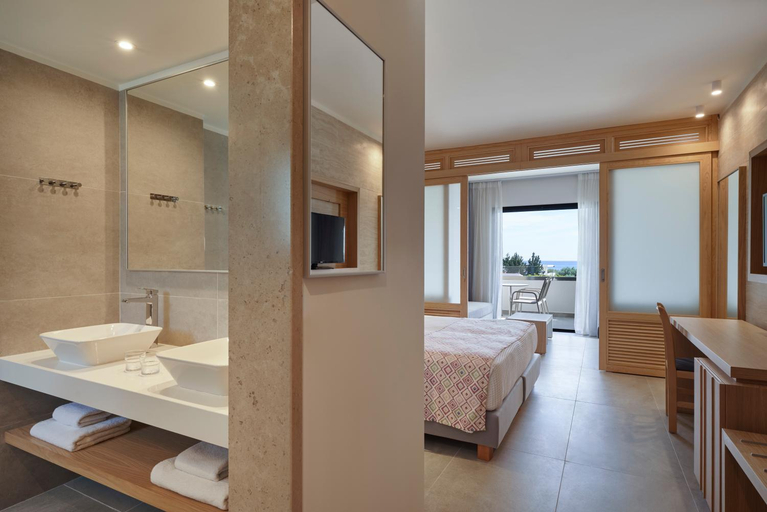 Bedroom 3, ミクリ ポリ リゾート (Atlantica Mikri Poli Rhodes), South Aegean