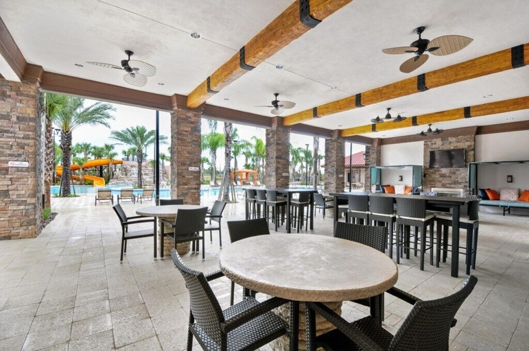 Food & Drinks 5, Perennial Paradise at Solterra Resort, Polk