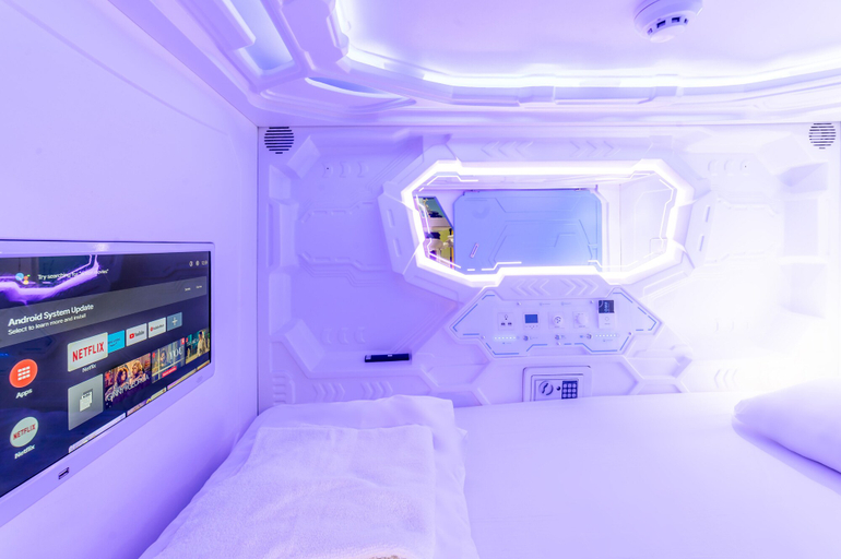 Bedroom 4, Capsule Inn