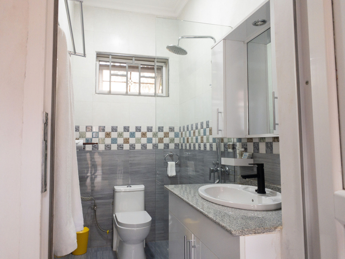 Bathroom 4, Mkomazi Hotels and Campsite, Same