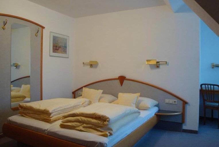 Bedroom 2, landgasthaus waldhorn, Rastatt