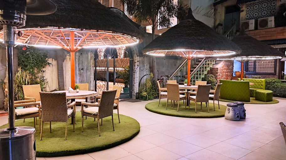 Food & Drinks 4, MGR Hotel Moradabad, Moradabad