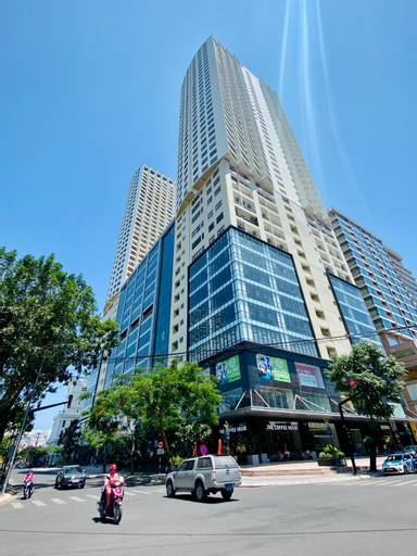Exterior 7