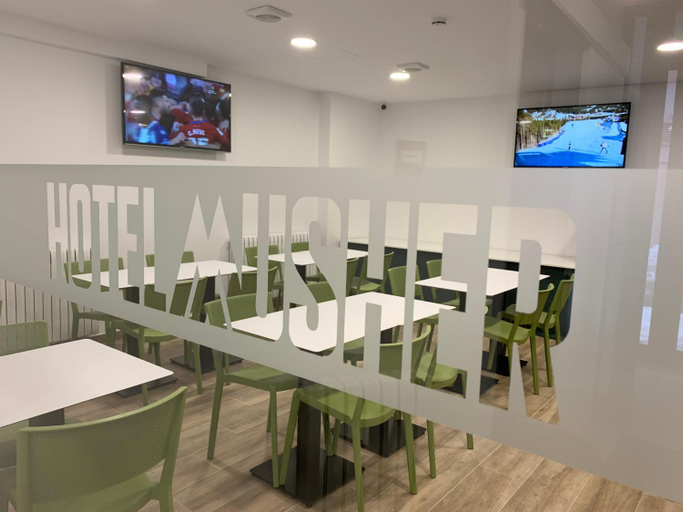 Food & Drinks 4, Hotel Musher, Pyrénées-Orientales