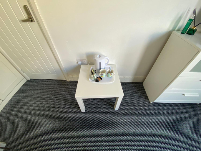 5, The Bay En-suite Room, Plymouth