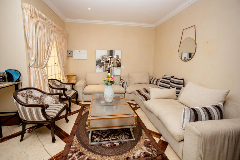 Food & Drinks 2, TDM's Boutique Guest House, City of Tshwane