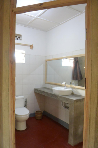Bathroom 4, Isange Paradise Resort, Musanze