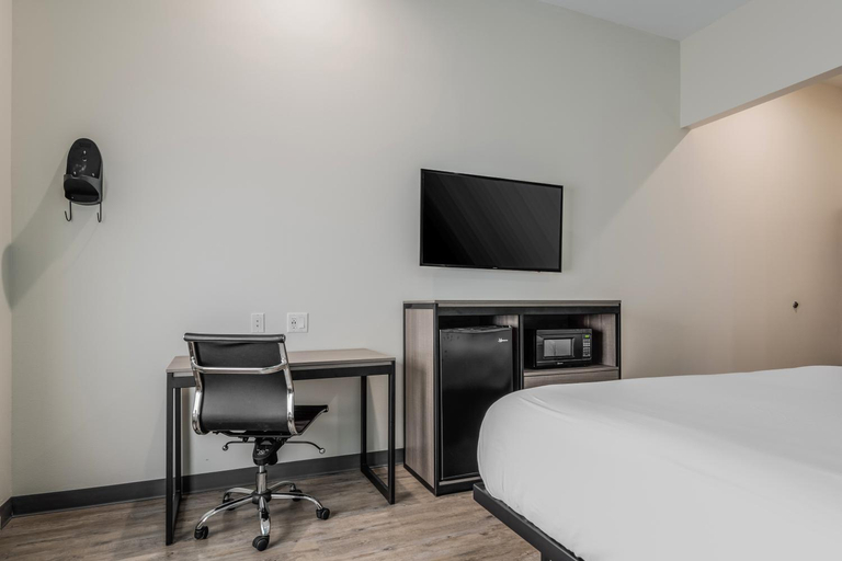 Bedroom, Red Lion Inn and Suites Katy, Fort Bend