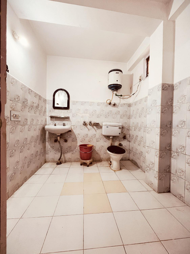 Bathroom 4, Hotel Snow Mountain Mall Road, Kullu