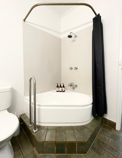 Bathroom 4, Comfort Inn Trawool, Mitchell - North