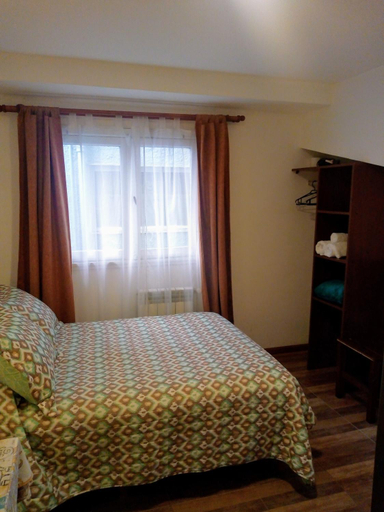 Others 4, Astoria Patagonia II habitaciones privadas, Bariloche