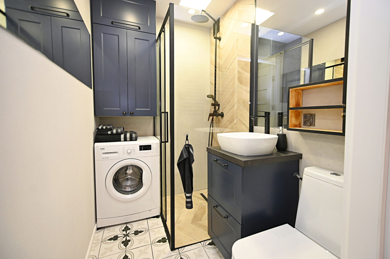 Bathroom, Concreto Deluxe by 3City Rentals, Gdańsk City