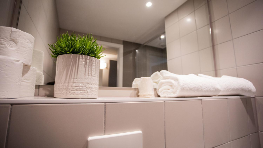 Bathroom 4, Oneloft Hotel, Bas-Rhin