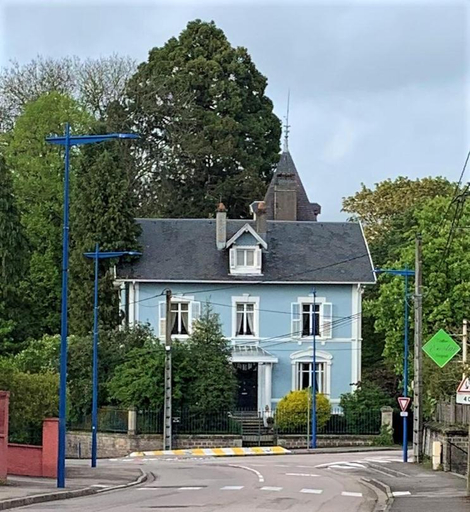 Others 4, La Maison Bleue « La Charade », Vosges