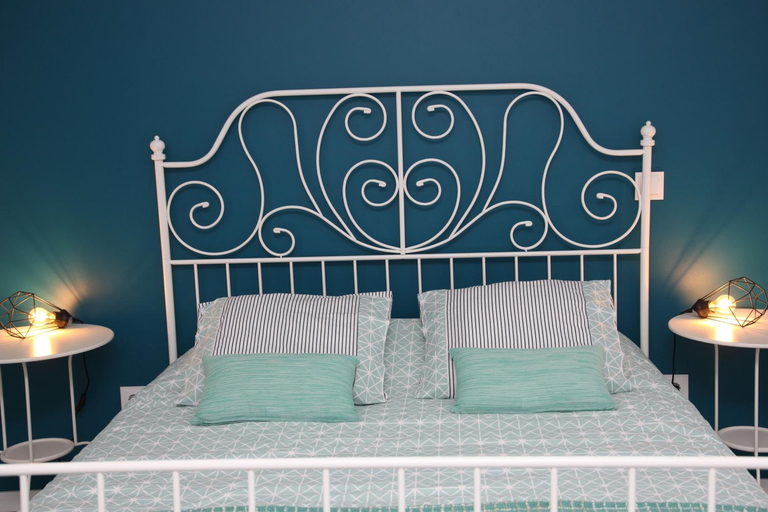 Others 2, Bed & Seaside - Rosa Verde, Nazaré