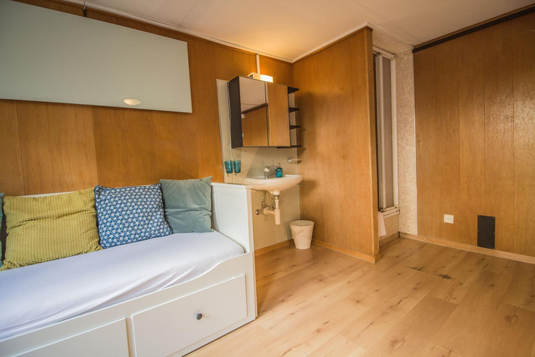 Bedroom, Hotel Hornerpub, Interlaken