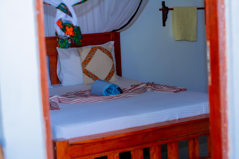 Bedroom, Mapeni Lodge, Kibaha Urban
