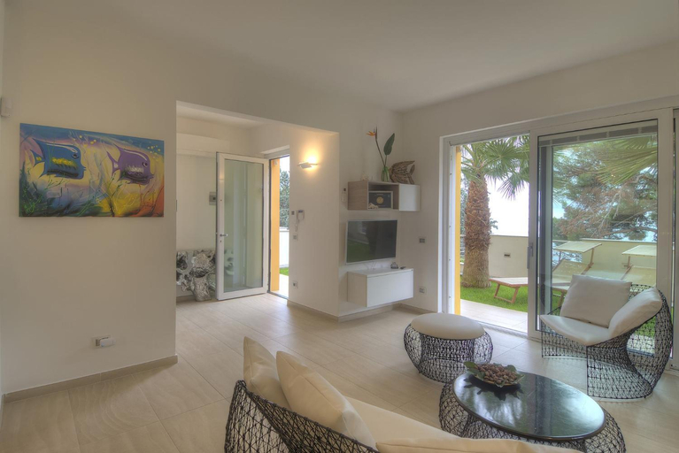 Others 2, Residenza Ginepri 69, Savona