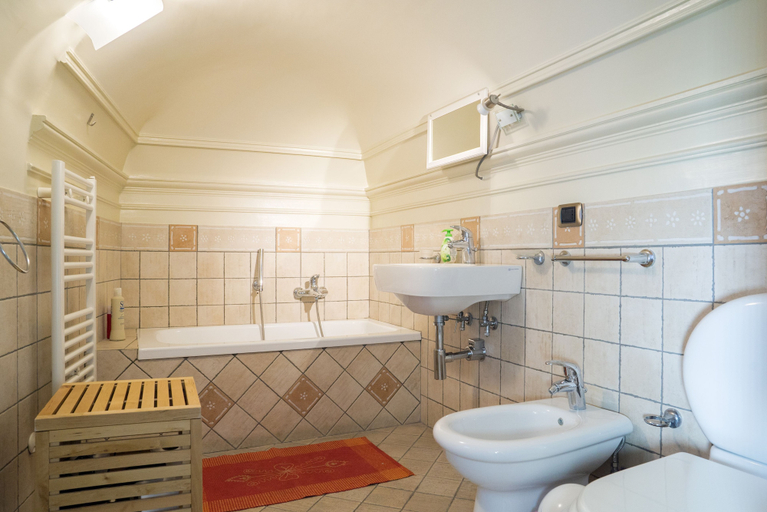 Bathroom 4, B&B Rossocorallo, Catania