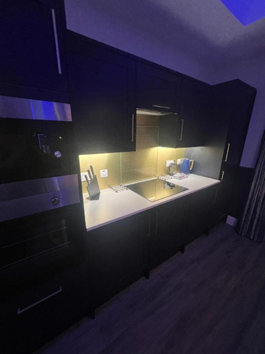 Others 3, Luxury Woodlands Lodge With Hottub Courtyard, Lincolnshire