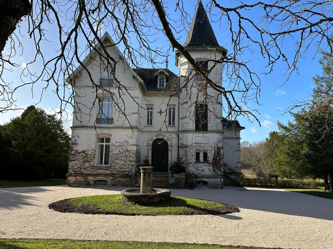 Exterior & Views 1, Chateau de Moulede, Charente