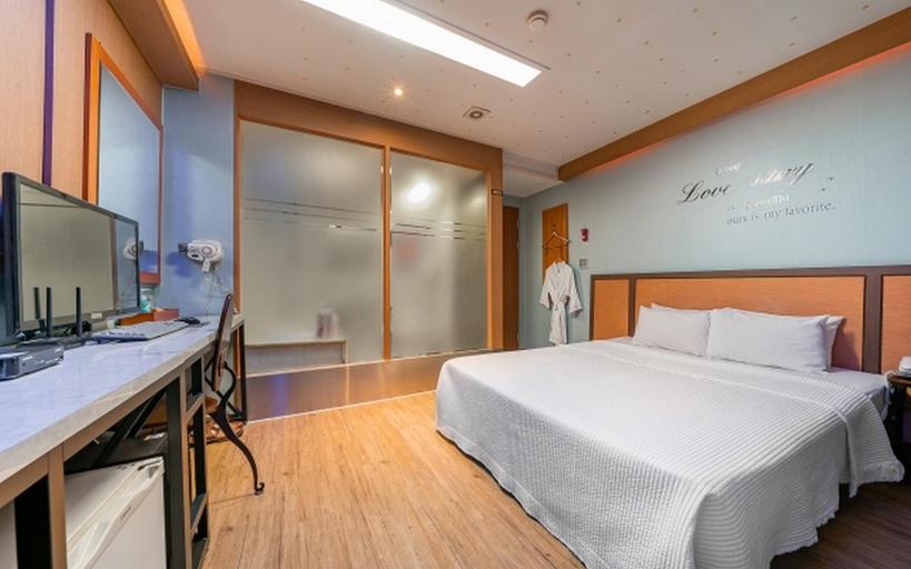 Bedroom 3, Oryu Bon Motel, Guro