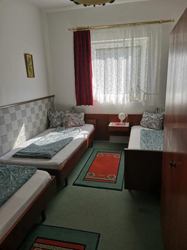 Others 4, Villa-Negra Retro Panzio, Balatonföldvári