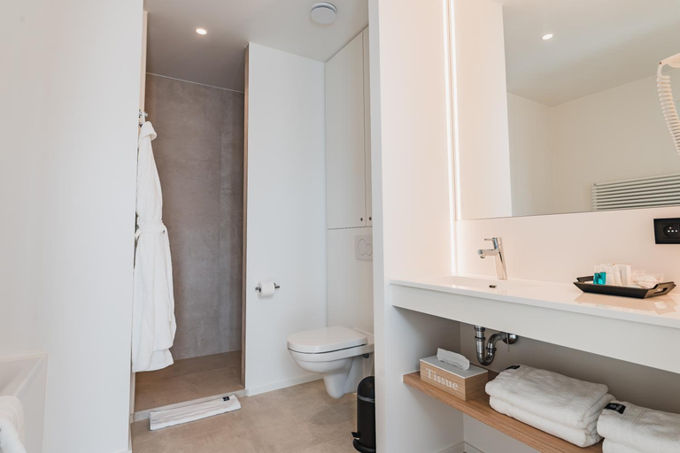 Bathroom 5, Guesthouse de la Paix, West-Vlaanderen
