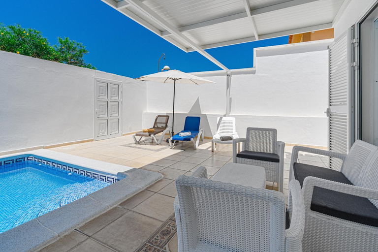 Sport & Beauty 4, Wonderful villa in Sueno Azul with private pool, Santa Cruz de Tenerife