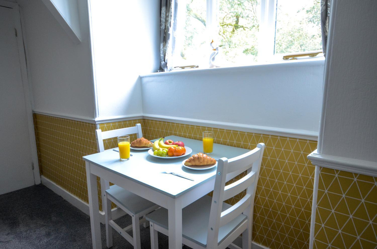 Others 4, Hengar Manor Apartments, Cornwall
